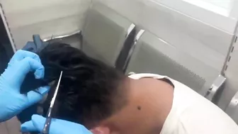 Man Tried To Smuggle Drugs Wearing Wig