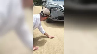 I Guess They Don't Like Their Hands Very Much.