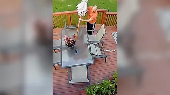 I'm Just About To Put Up This Parasol