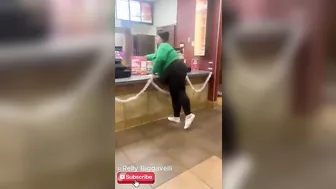 Karen Is Horrified By Her Coworkers Because Jack Is Missing Curly Fry