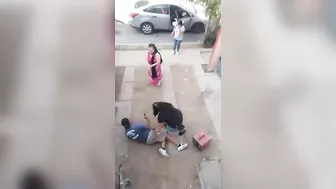 Mexican Karen Panics Over Property Dispute