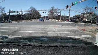 The Mitsubishi Ran Over The Three Cars Behind It, And They All Honked Their Horns