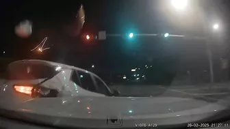 OC Driver Decides Not To Turn Left And Stops