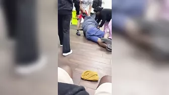 Louisville Elderly Man Beaten At Bus Stop