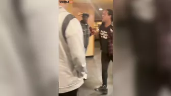 Pizza Hut Employee Deals With Wild Karen