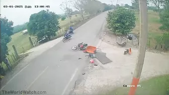 The Rickshaw Turned The Wrong Direction