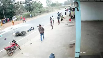 Seven Killed In Collision Between Speeding Car And Rickshaw