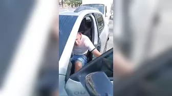 Close The Car Door In Front Of The Police
