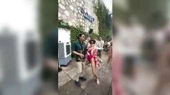 Summons Elaine In A Sarong