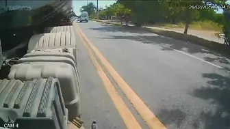 Tailor Camera Records Final Moments Of Man's Life As He Drags Him Down