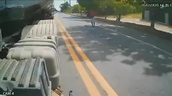 Tailor Camera Records Final Moments Of Man's Life As He Drags Him Down