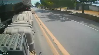 Tailor Camera Records Final Moments Of Man's Life As He Drags Him Down