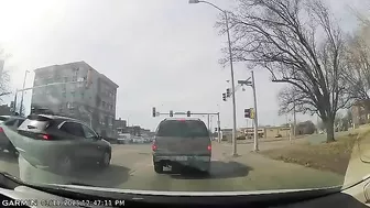 This Is Not A Turning Lane.
