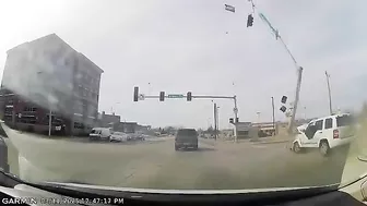 This Is Not A Turning Lane.