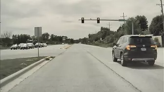 Idiots Who Do This Always Hesitate When The Light Turns Green.