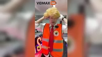 Tony The Sign Man Is The Internet's Biggest LGBTQ Troll – Video