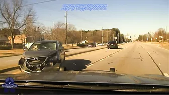 Police Arrest A Reckless Suspect At The Worst Possible Time January 2021 Fayet