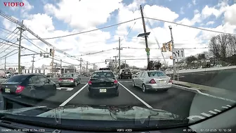 Turning Across Multiple Lanes Is Difficult For Some People Oc RIdiotsInC