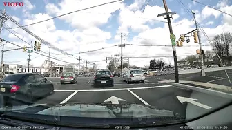 Turning Across Multiple Lanes Is Difficult For Some People Oc RIdiotsInC