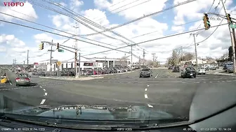 Turning Across Multiple Lanes Is Difficult For Some People Oc RIdiotsInC