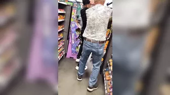 Tweaking Junky Vandalized A 7-Eleven Convenience Store In Florida Until Two Men