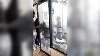 Illegal Venezuelan Immigrants Understand How Chicago Works