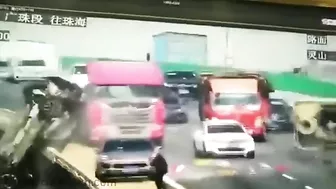 Well, You Won't See This Everyday Truck Ruining Its Driver's Life Forever