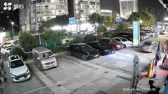 Chinese Woman Jumps To Death From Apartment