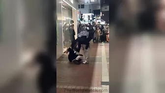 You Can't Even Take Your Girl To The Mall Because She's So Hot