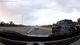 Oc An Idiot Wouldn't Tie A Wooden Chair To His Truck RIdiotsIn