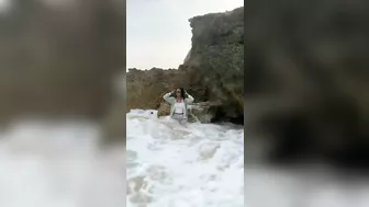 Posing In The Bay Where The Tsunami Hit Whatcouldgowrong