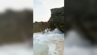 Posing In The Bay Where The Tsunami Hit Whatcouldgowrong